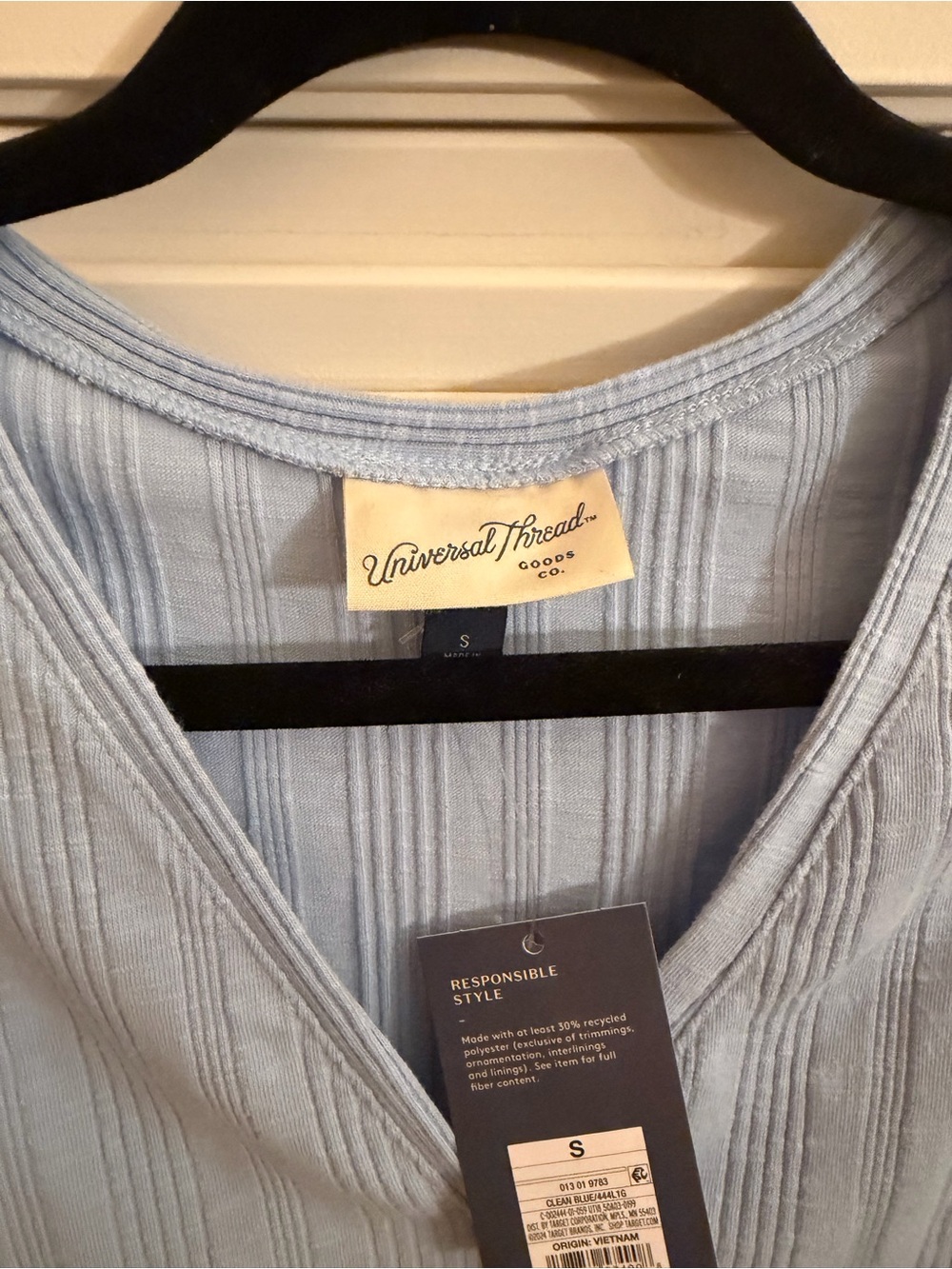 NWT Universal Thread Light Blue Ribbed Button-Front Tank - Picture 2 of 2